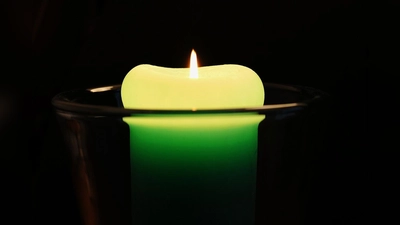 Zünden Sie auch eine Kerze zum Gedenken an! (Foto: Pixabay)
