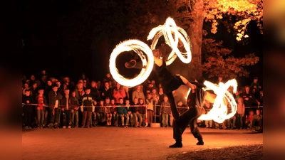 Feuershow mit „Spiral Fire“. (Foto: privat)