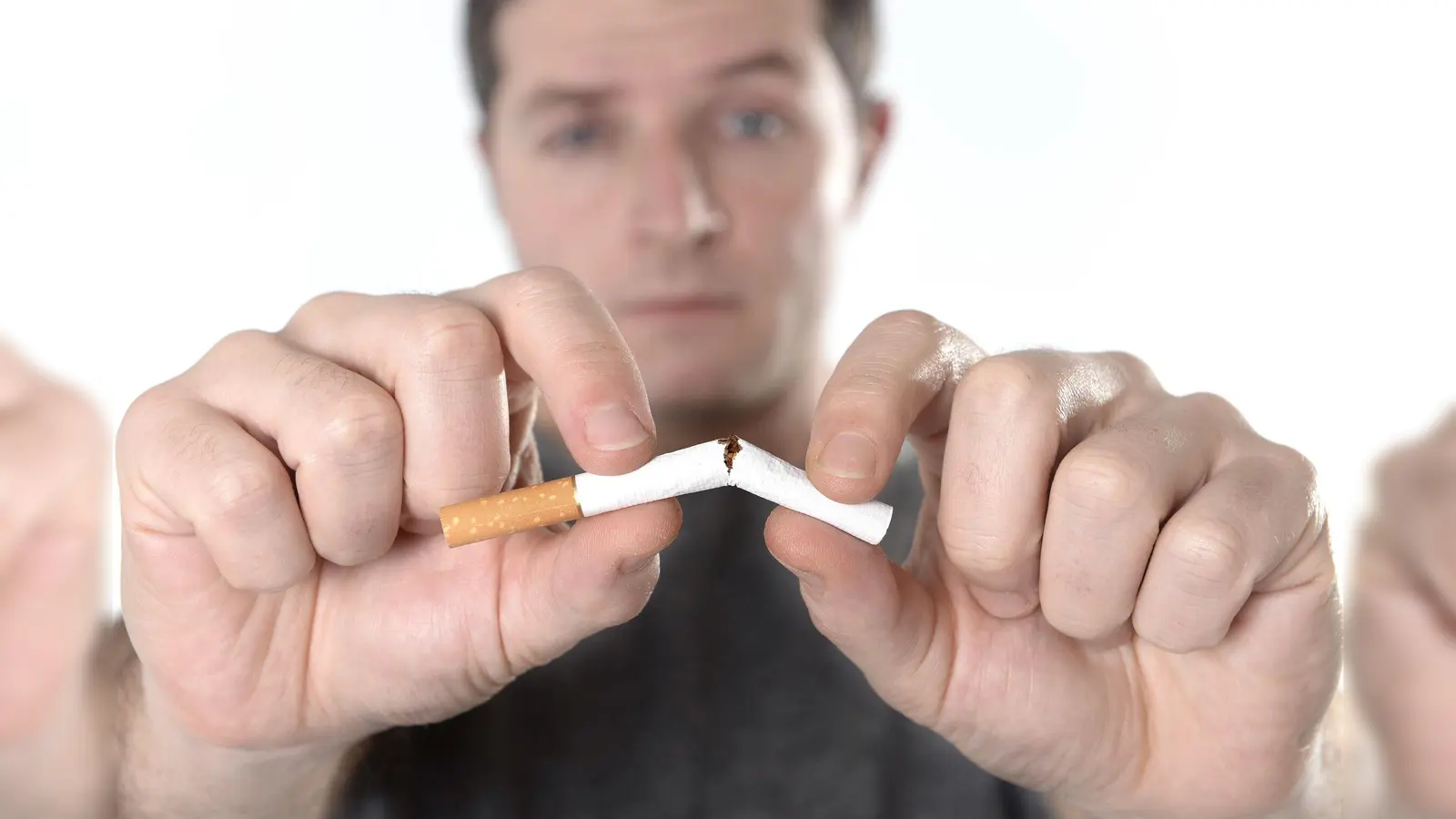 Zigarette ade: Nichtrauchen ist für viele Menschen im Kreis Höxter zum Jahreswechsel wieder ein wichtiges Ziel für das Jahr 2023. (Foto: Foto: AOK/hfr.)