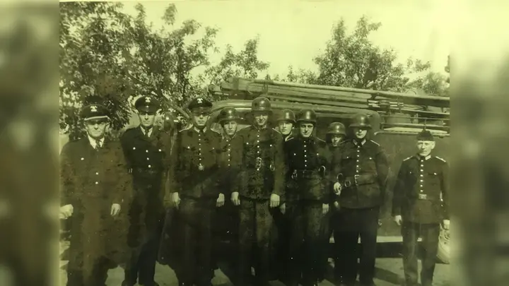 Feuerwehr Scherfede bei Schnelligkeitsübung in 1948. (Foto: FFW)